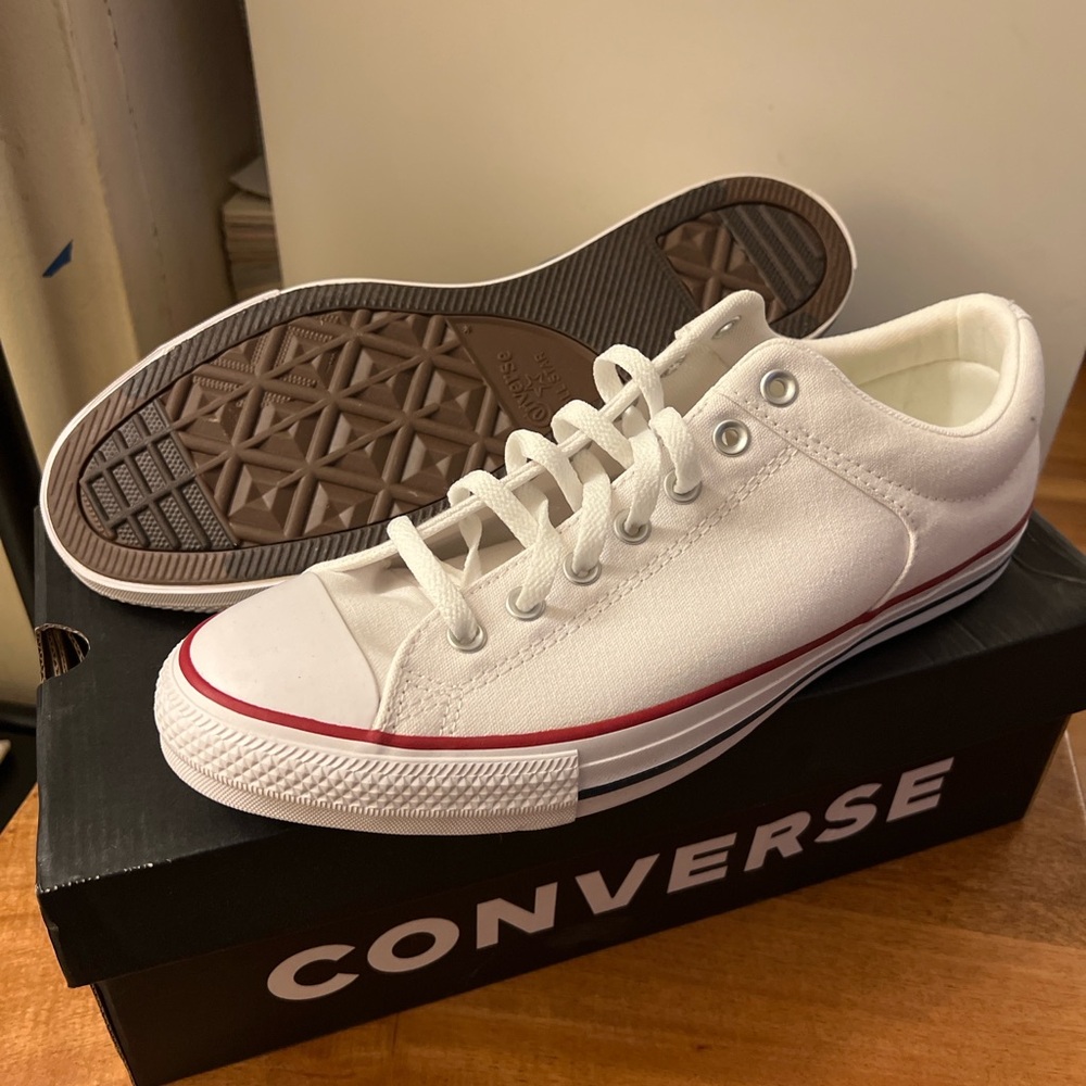 Converse Chuck Taylor All Star White Canvas NIB EU 46.5